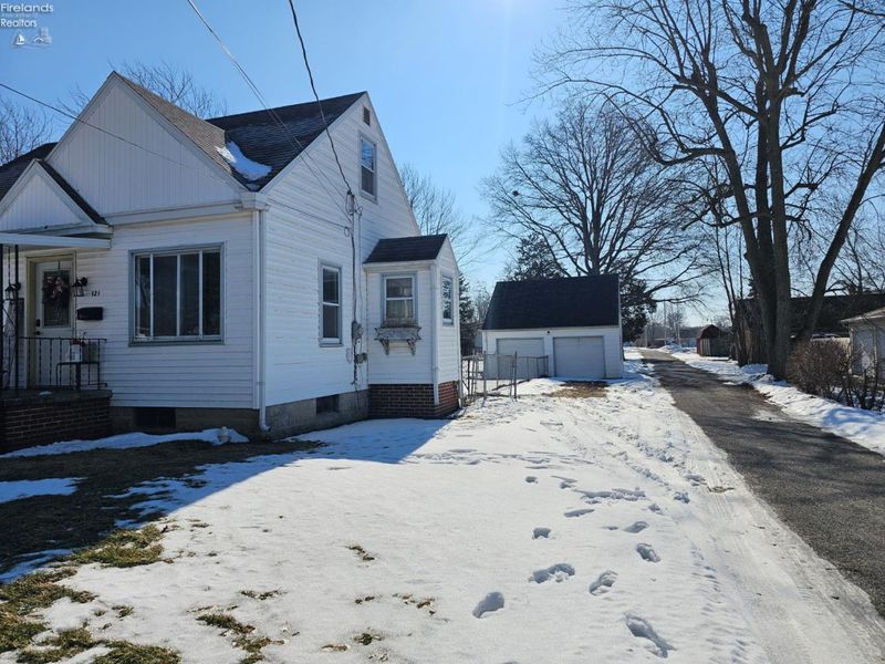 121 Bank Street, Oak Harbor, OH 43449 Photo 15