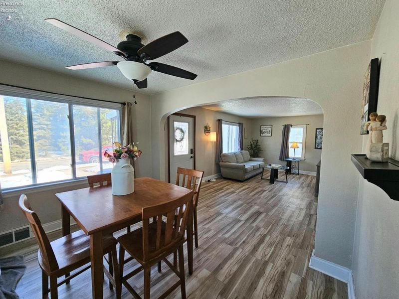 121 Bank Street, Oak Harbor, OH 43449 Photo 5