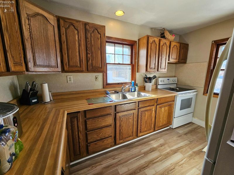 121 Bank Street, Oak Harbor, OH 43449 Photo 7