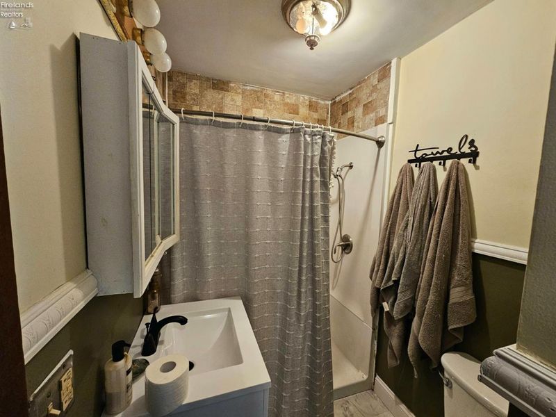 121 Bank Street, Oak Harbor, OH 43449 Photo 8