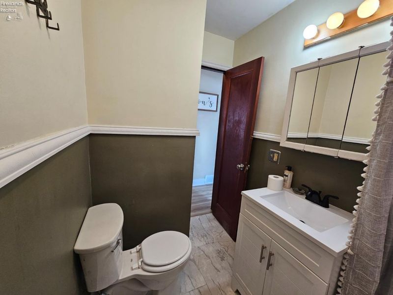 121 Bank Street, Oak Harbor, OH 43449 Photo 9