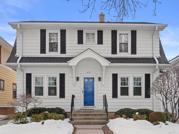 4917 N Bartlett AVENUE, Whitefish Bay, WI 53217