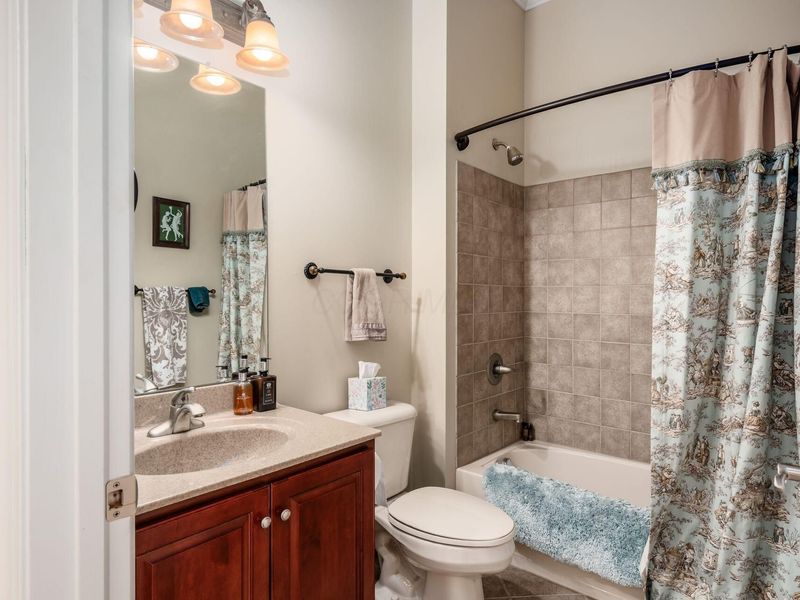 4827 Saint Medan Drive, Westerville, OH 43082 Photo 12