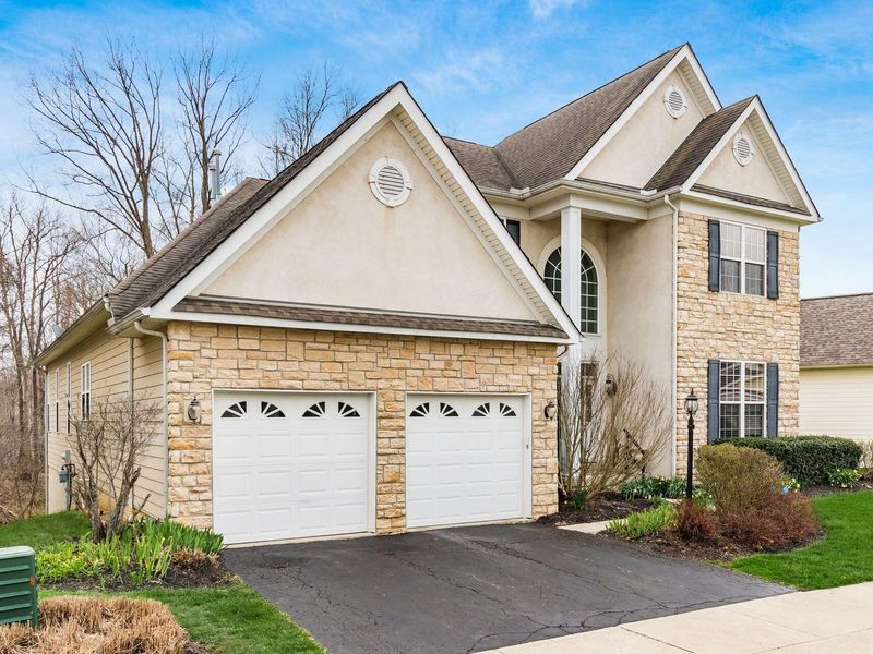 4827 Saint Medan Drive, Westerville, OH 43082 Photo 3