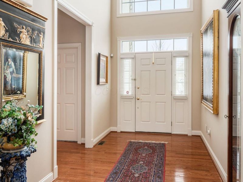 4827 Saint Medan Drive, Westerville, OH 43082 Photo 9