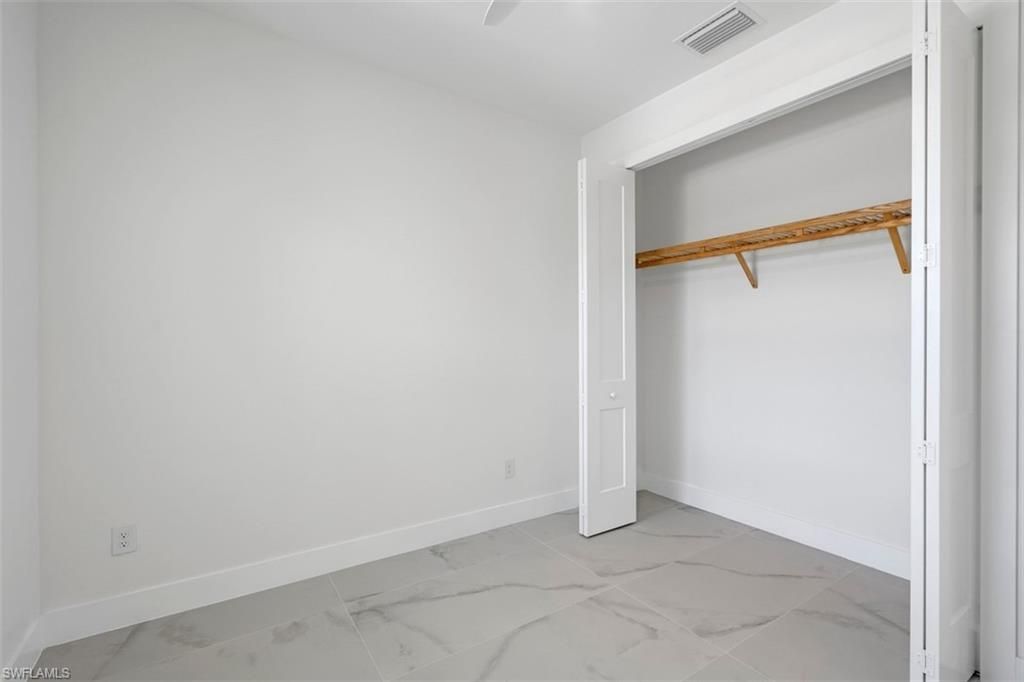 1107 SE 38th St , Cape Coral, FL 33904 Photo