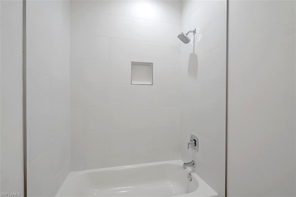 1107 SE 38th St , Cape Coral, FL 33904 Photo