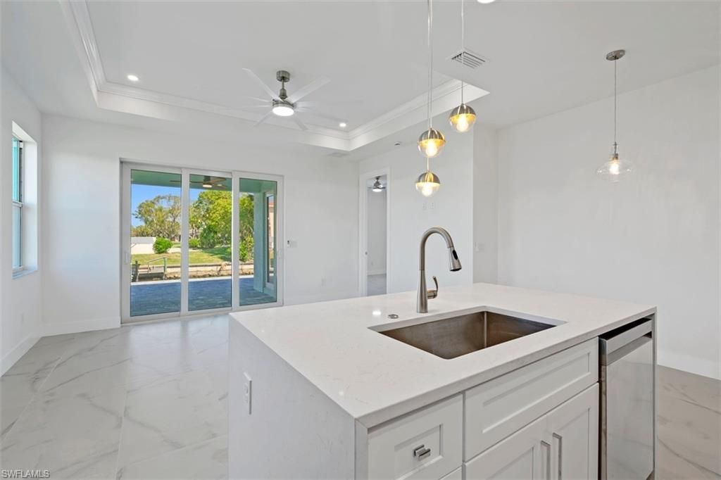 1107 SE 38th St , Cape Coral, FL 33904 Photo