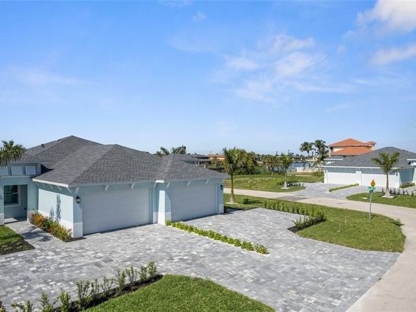 1105 SE 38th ST , CAPE CORAL, FL 33904