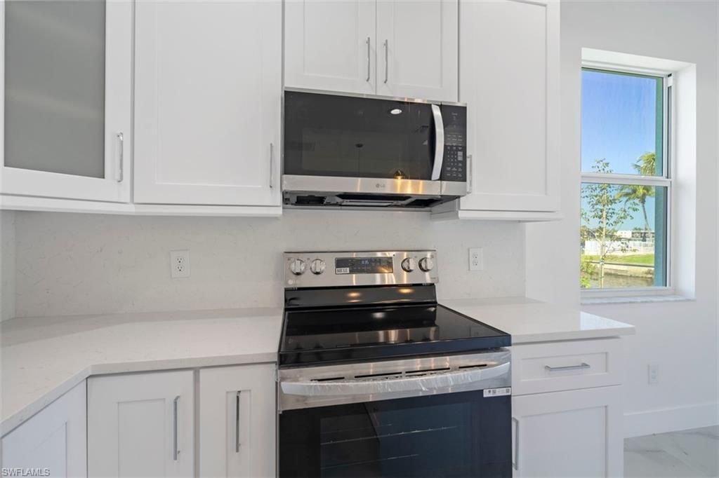 1105 SE 38th St, Cape Coral, FL 33904 Photo