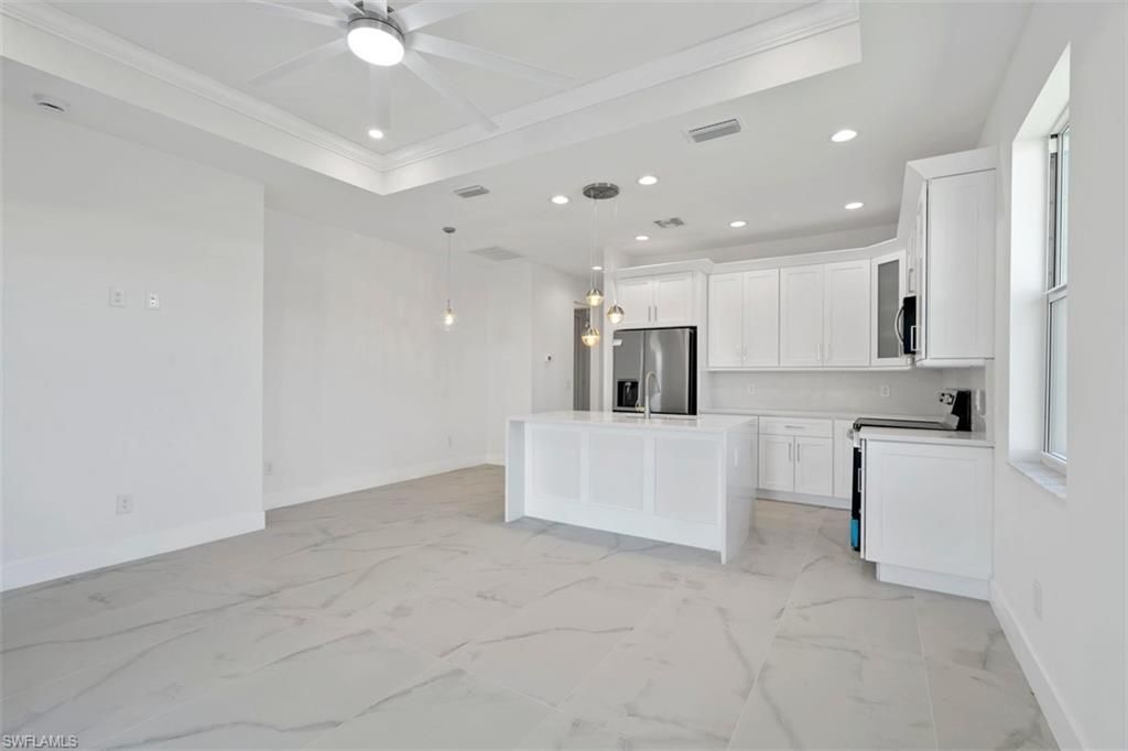 1105 SE 38th St, Cape Coral, FL 33904 Photo