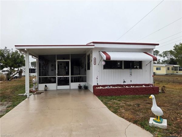 881 Homestead DR, NORTH FORT MYERS, FL 33917