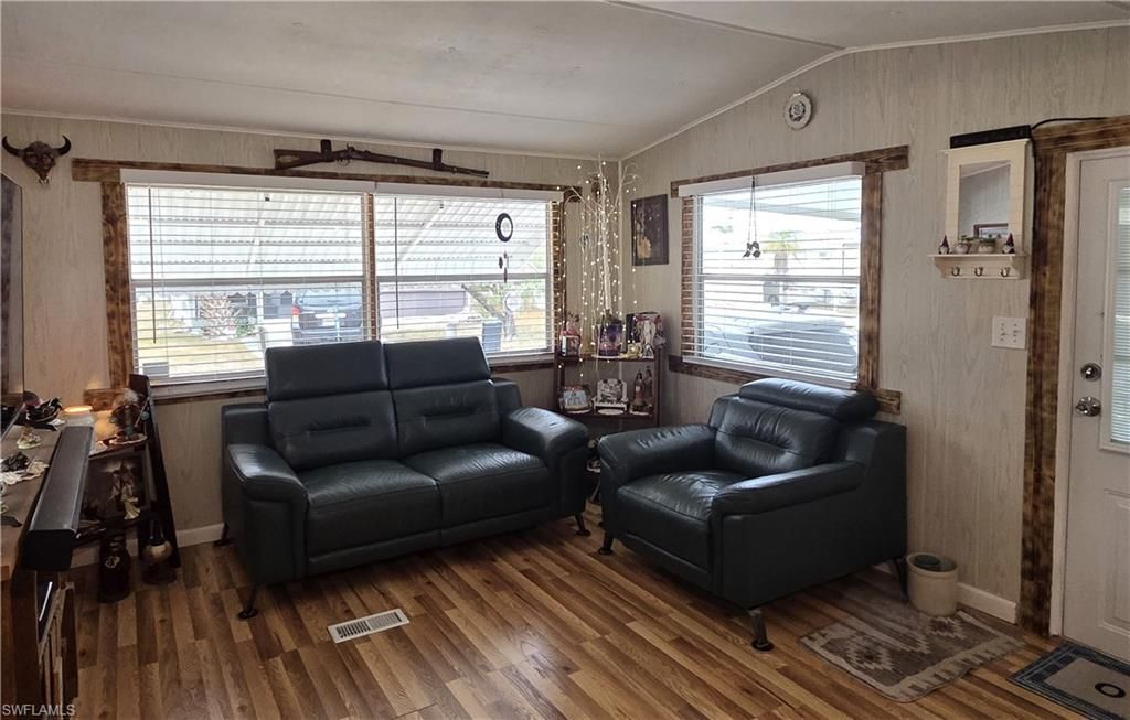 881 Homestead Dr, North Fort Myers, FL 33917 Photo