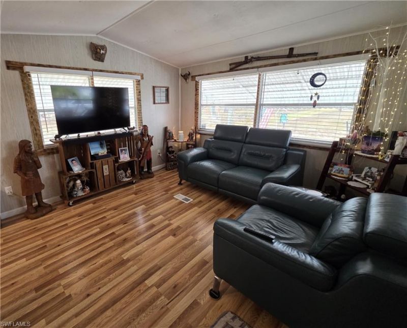 881 Homestead Dr, North Fort Myers, FL 33917 Photo