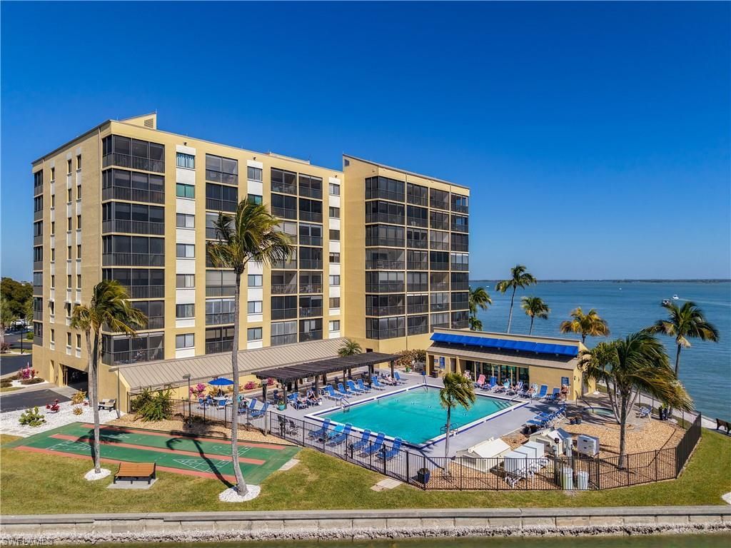 400 Lenell Rd, Unit 107, Fort Myers Beach, FL 33931 Photo
