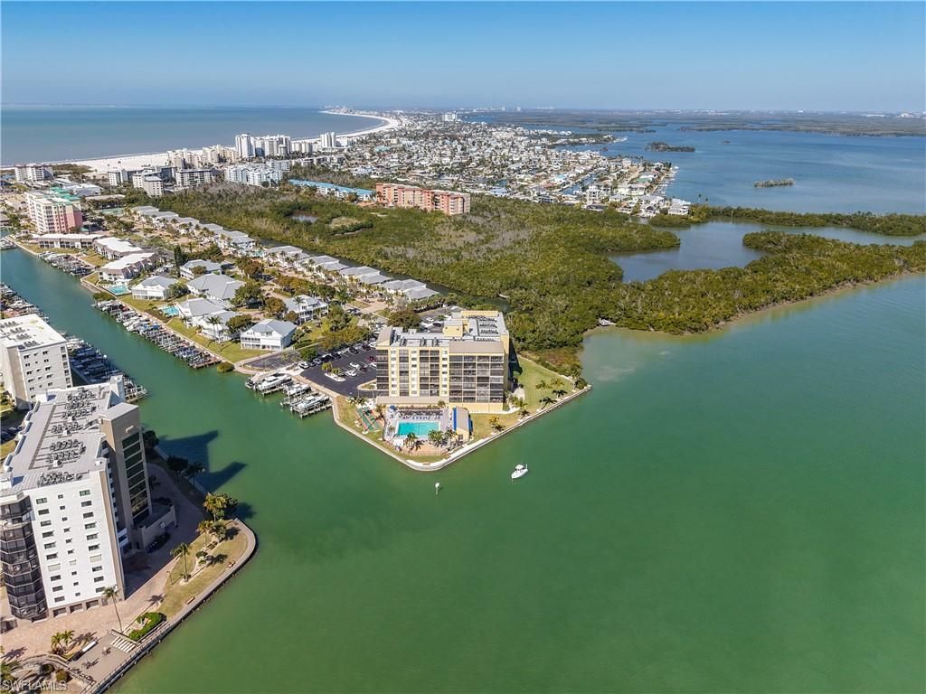 400 Lenell Rd, Unit 107, Fort Myers Beach, FL 33931 Photo
