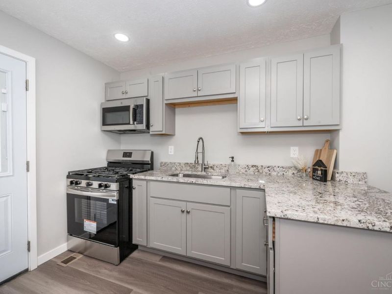 2528 Mariposa Street, Colerain Township, OH 45231 Photo 18