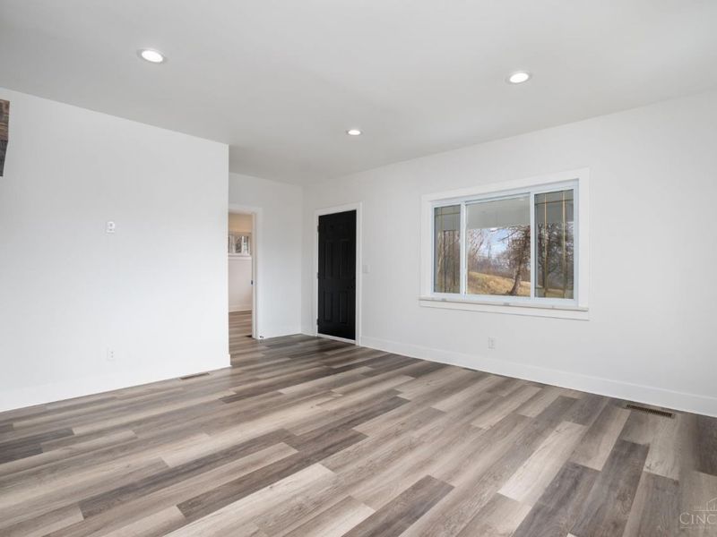 1117 W Seymour Avenue, Springfield Twp., OH 45216 Photo 25