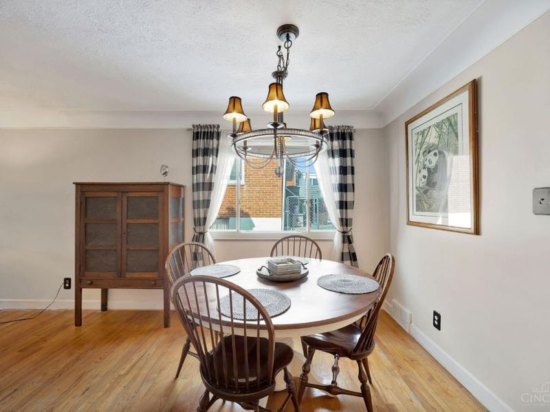 1320 Thurnridge Drive, Reading, OH 45215 Photo 11