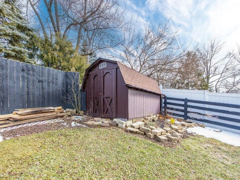 1320 Thurnridge Drive, Reading, OH 45215 Photo 6