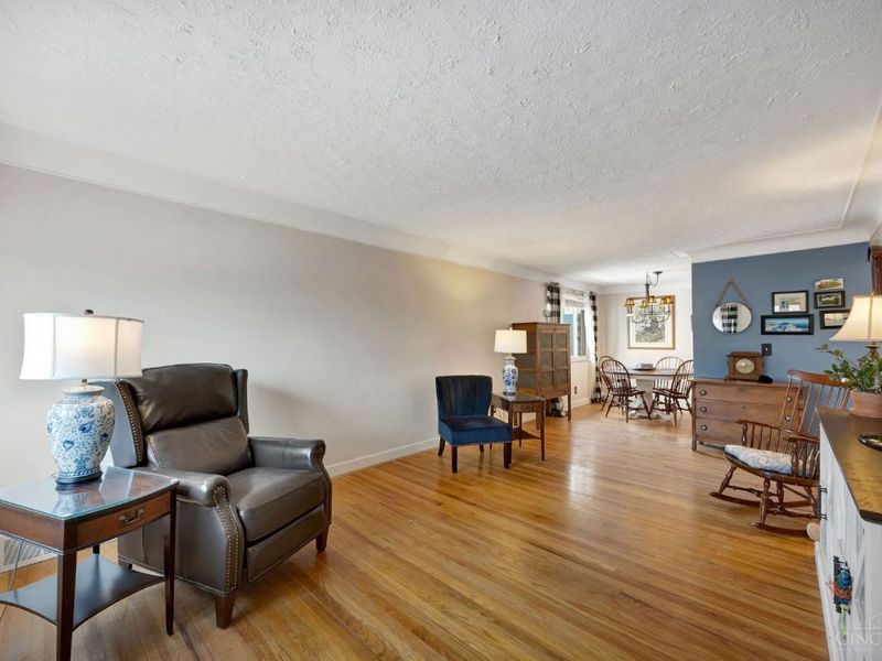 1320 Thurnridge Drive, Reading, OH 45215 Photo 8