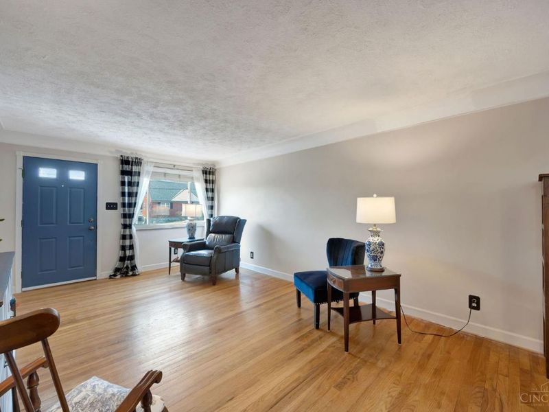 1320 Thurnridge Drive, Reading, OH 45215 Photo 9