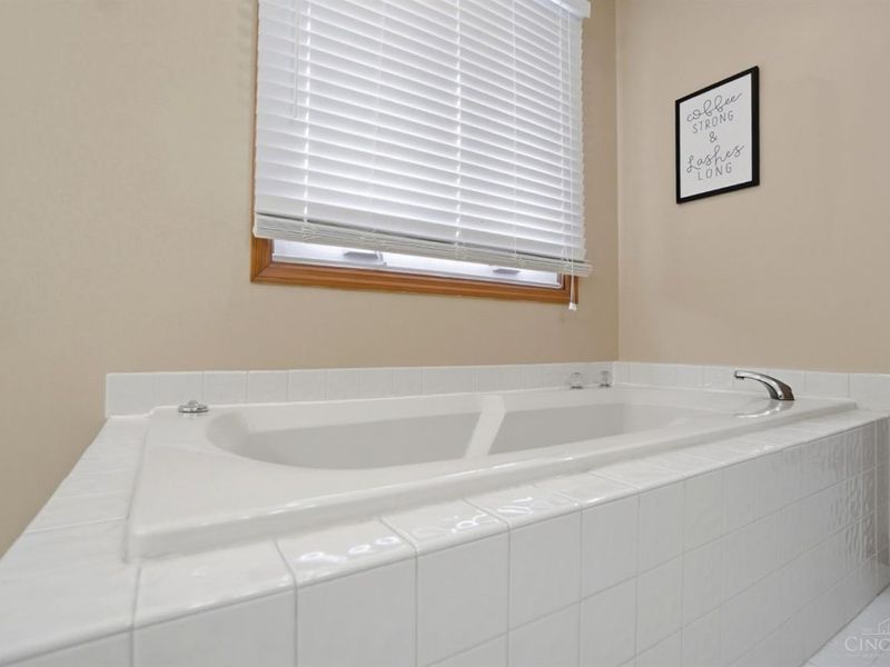 7252 Cascade Dr, West Chester, OH 45069 Photo 31