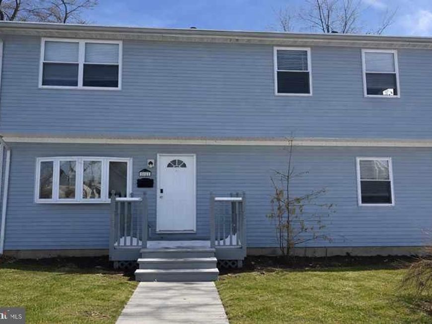 11 Carolina Avenue, Morrisville, PA 19067 Main Photo