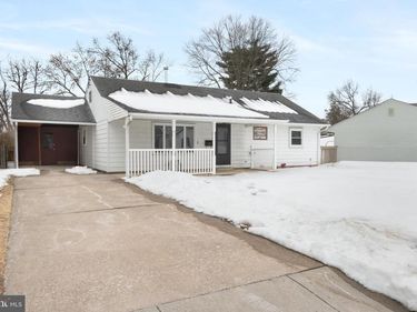 130 LEBBIE LANE, FAIRLESS HILLS, PA 19030