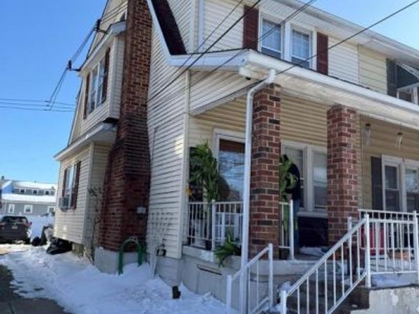 133 N LLANWELLYN AVENUE, GLENOLDEN, PA 19036