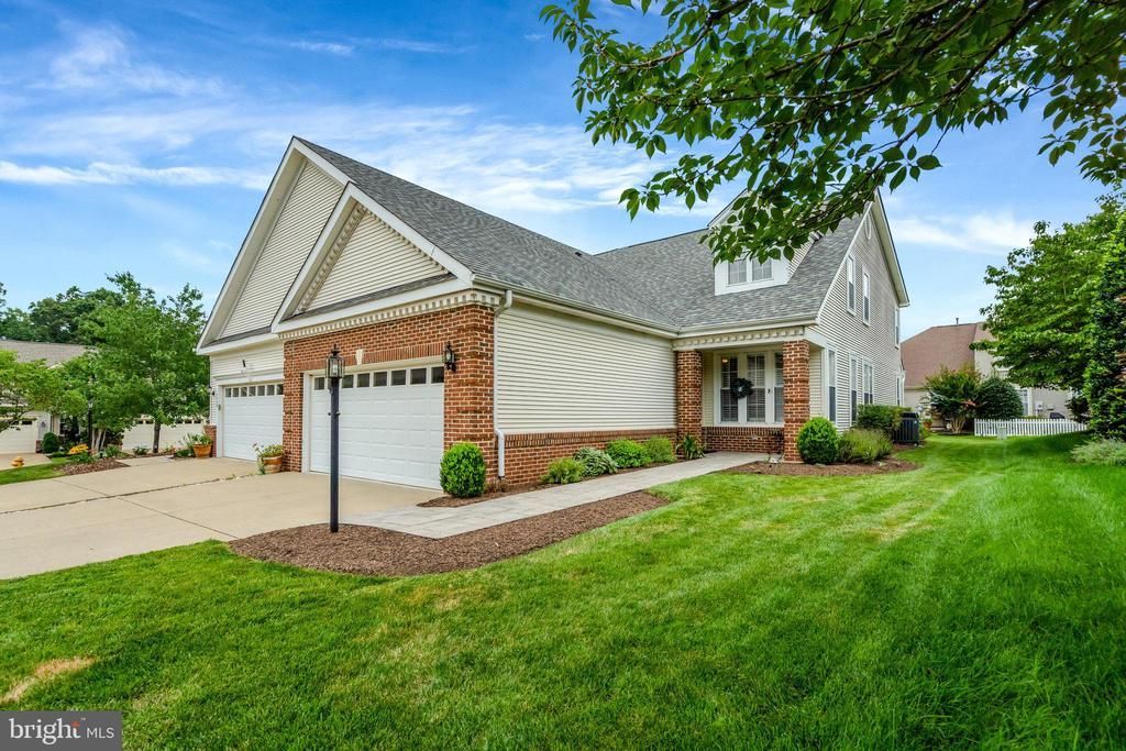 13986 Chelmsford Drive, Gainesville, VA 20155 Main Photo