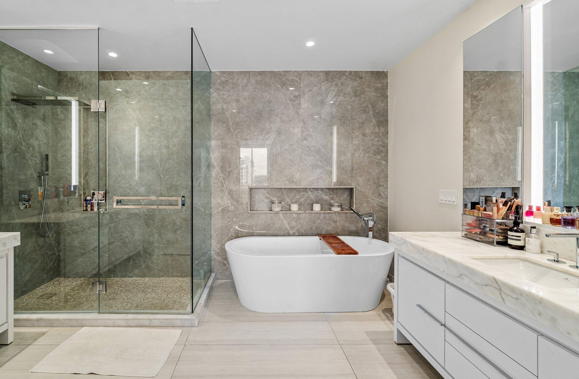 200 SE Mizner Boulevard, Unit 810, Boca Raton, FL 33432 Photo