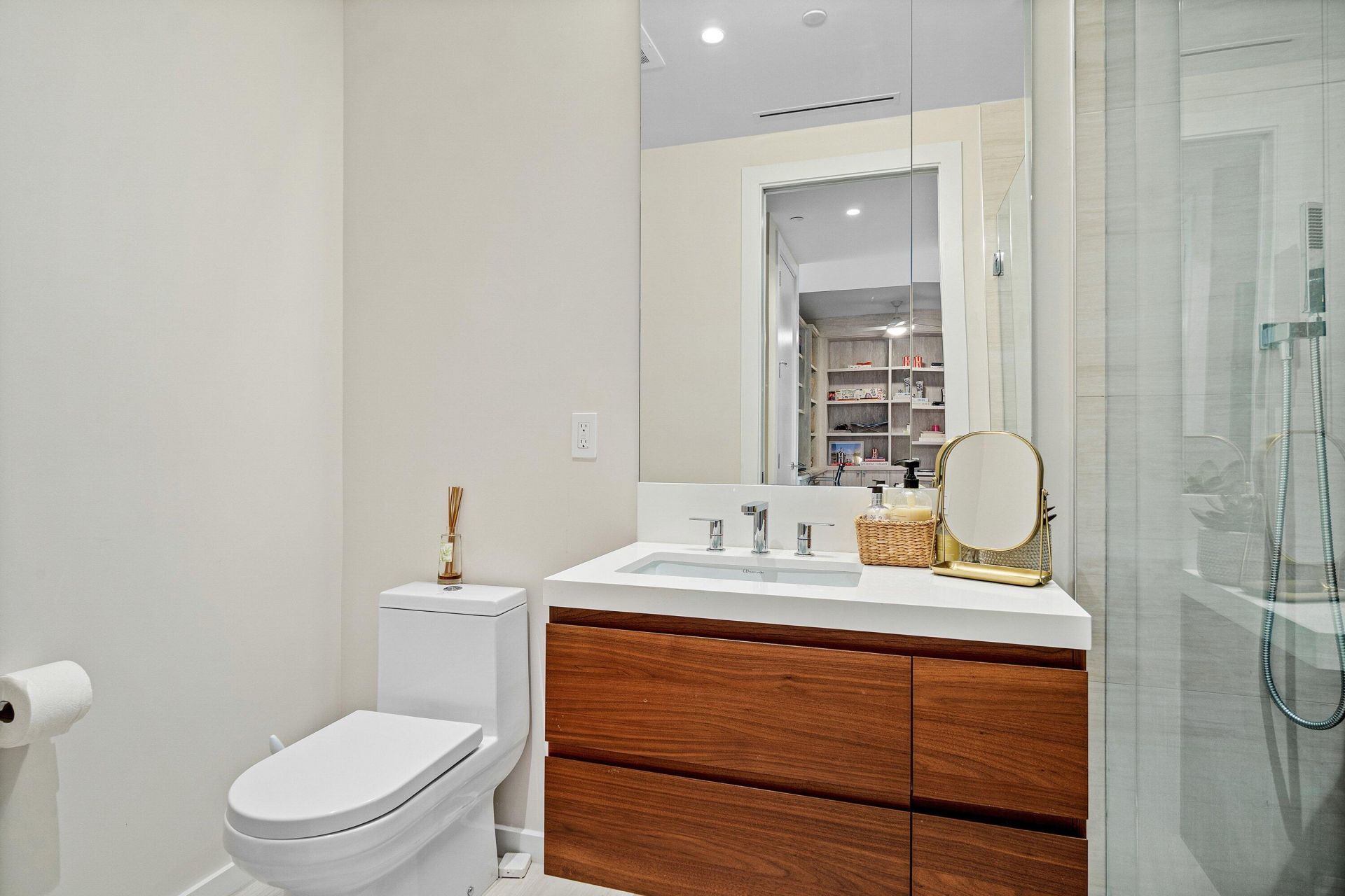 200 SE Mizner Boulevard, Unit 810, Boca Raton, FL 33432 Photo