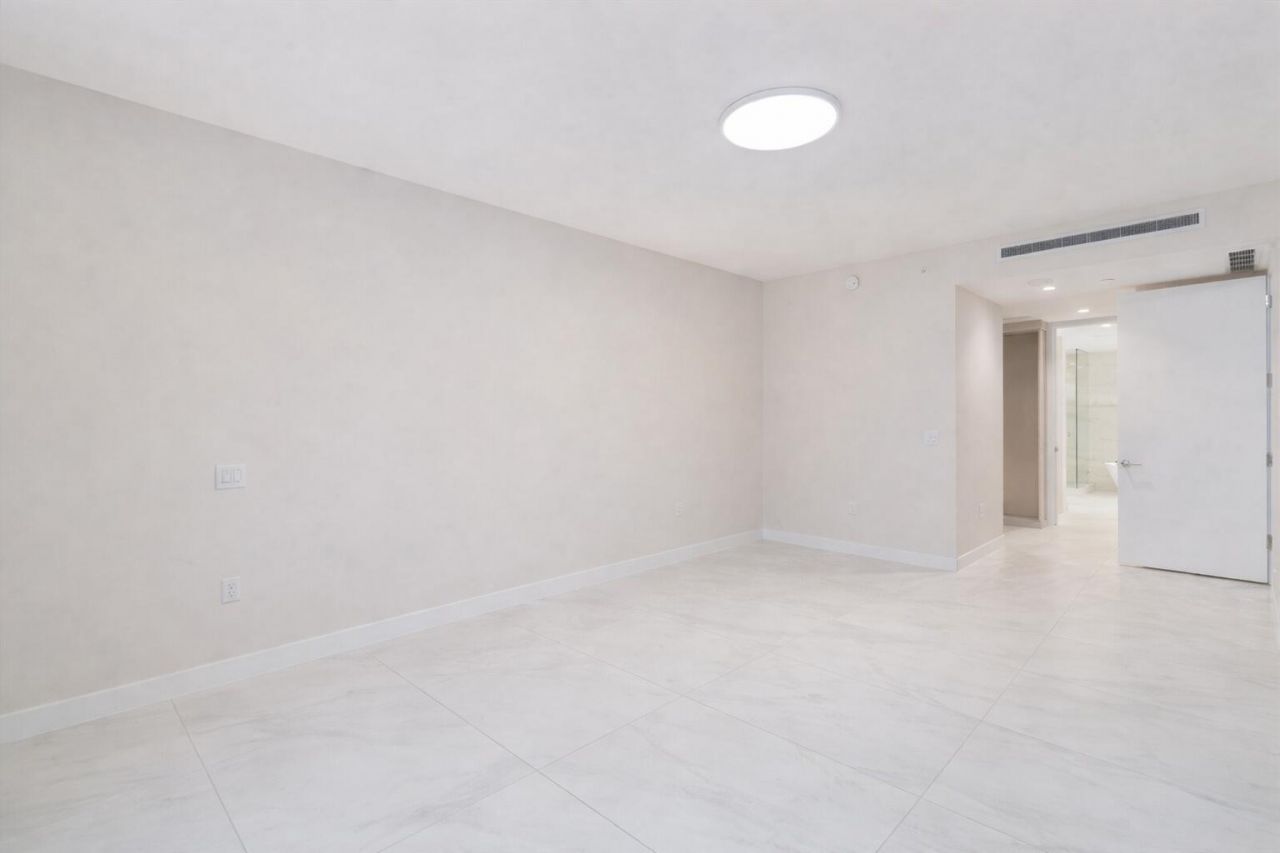 200 SE Mizner Boulevard, Unit 810, Boca Raton, FL 33432 Photo