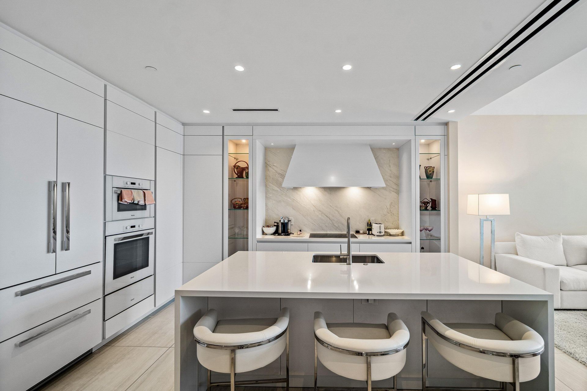 200 SE Mizner Boulevard, Unit 810, Boca Raton, FL 33432 Photo