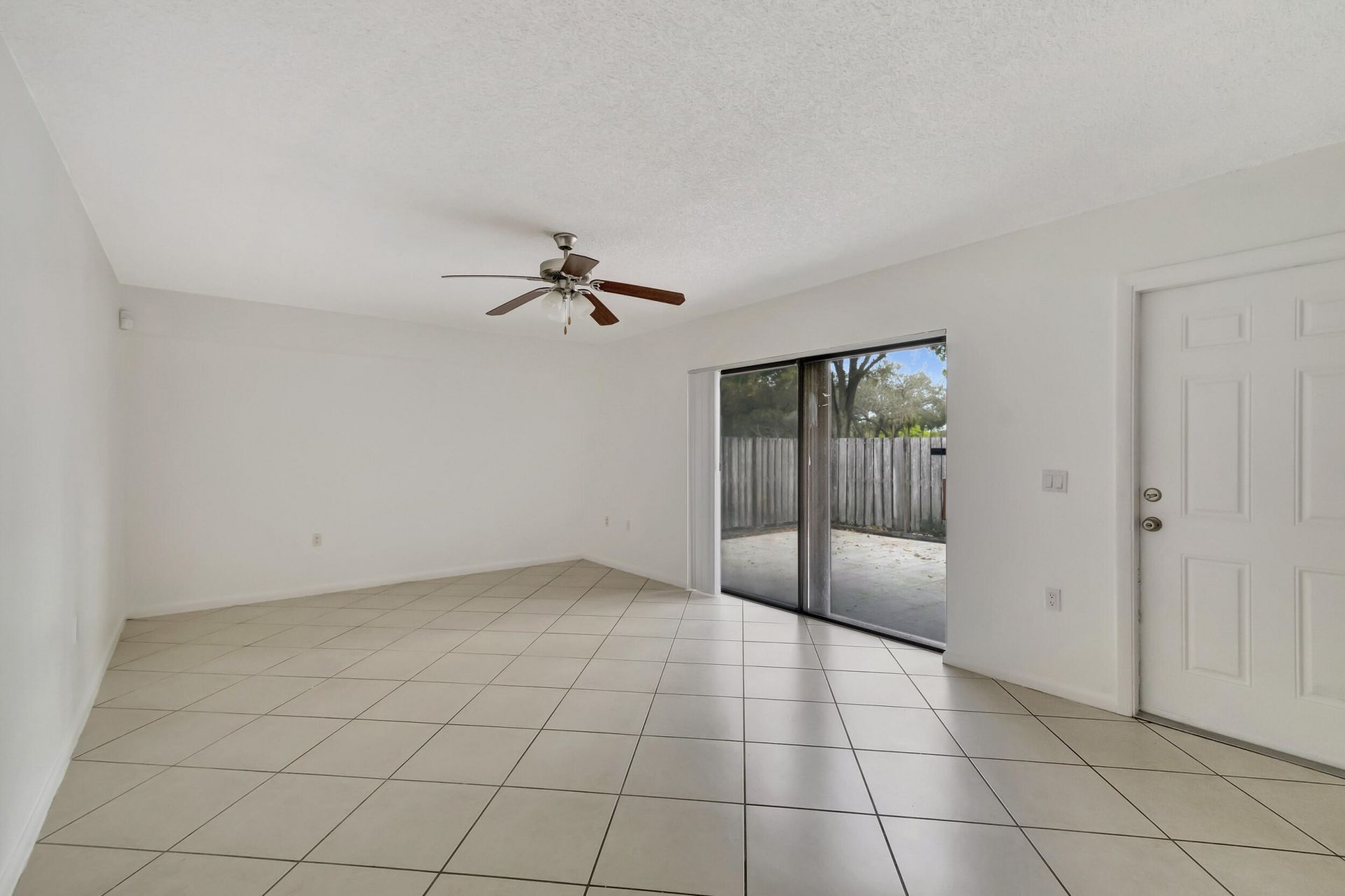 311 3rd Way, West Palm Beach, FL 33407 Photo