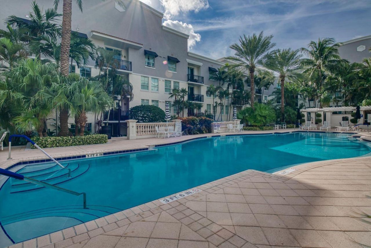 600 S Dixie Highway, Unit 254, West Palm Beach, FL 33401 Photo