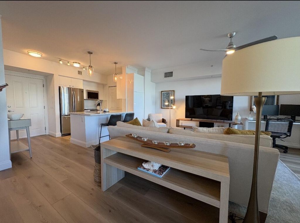 600 S Dixie Highway, Unit 254, West Palm Beach, FL 33401 Photo