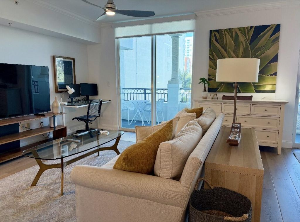 600 S Dixie Highway, Unit 254, West Palm Beach, FL 33401 Photo