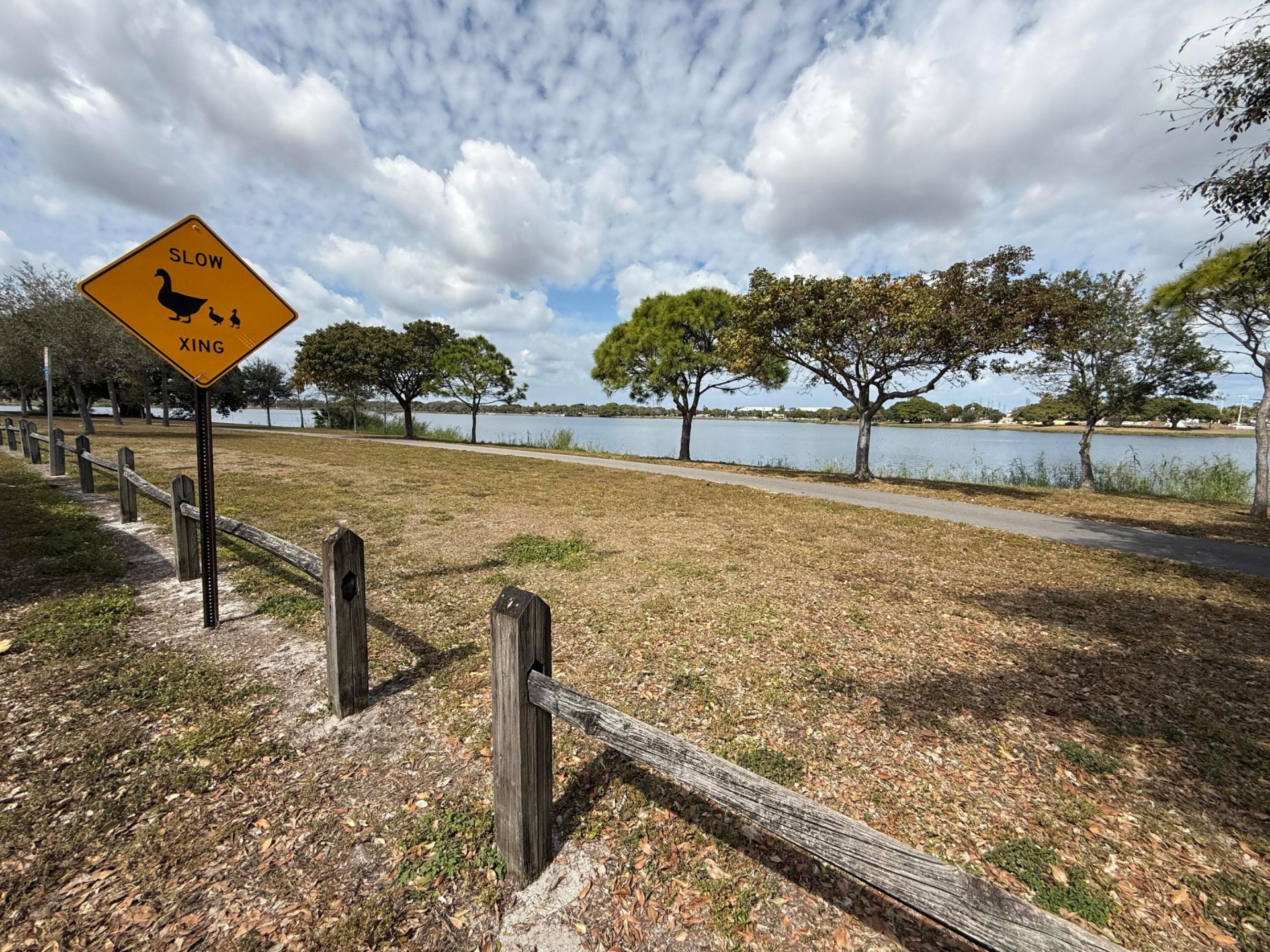 2004 Lake Osborne Drive, Unit 4, Lake Worth Beach, FL 33461 Photo