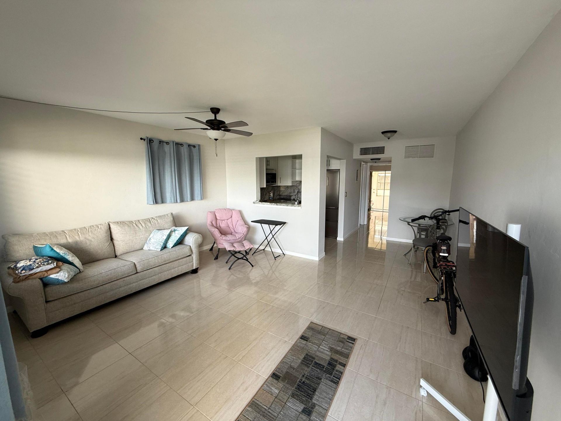 2004 Lake Osborne Drive, Unit 4, Lake Worth Beach, FL 33461 Photo