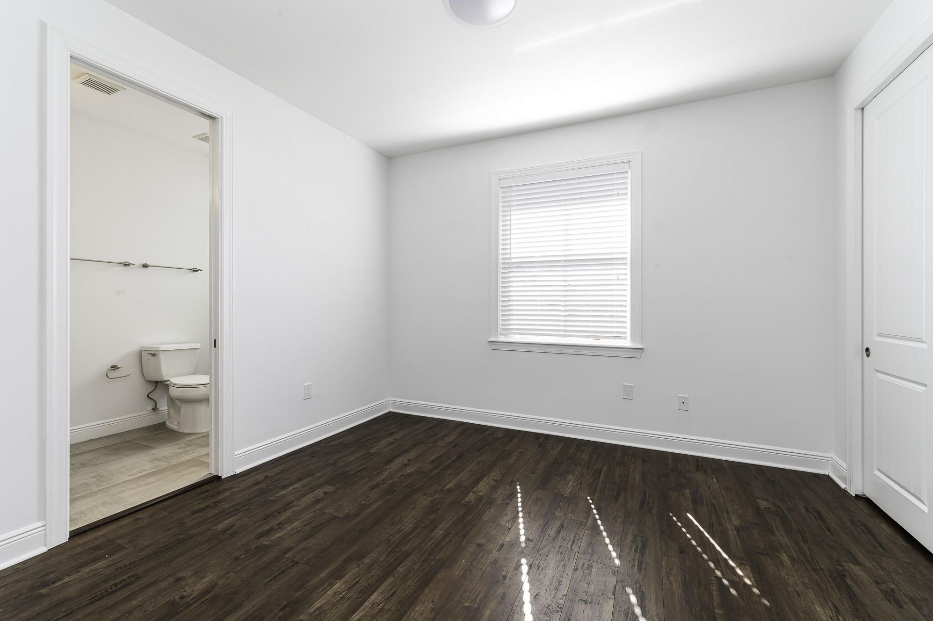 1031 NE 13th Avenue, Fort Lauderdale, FL 33304 Photo