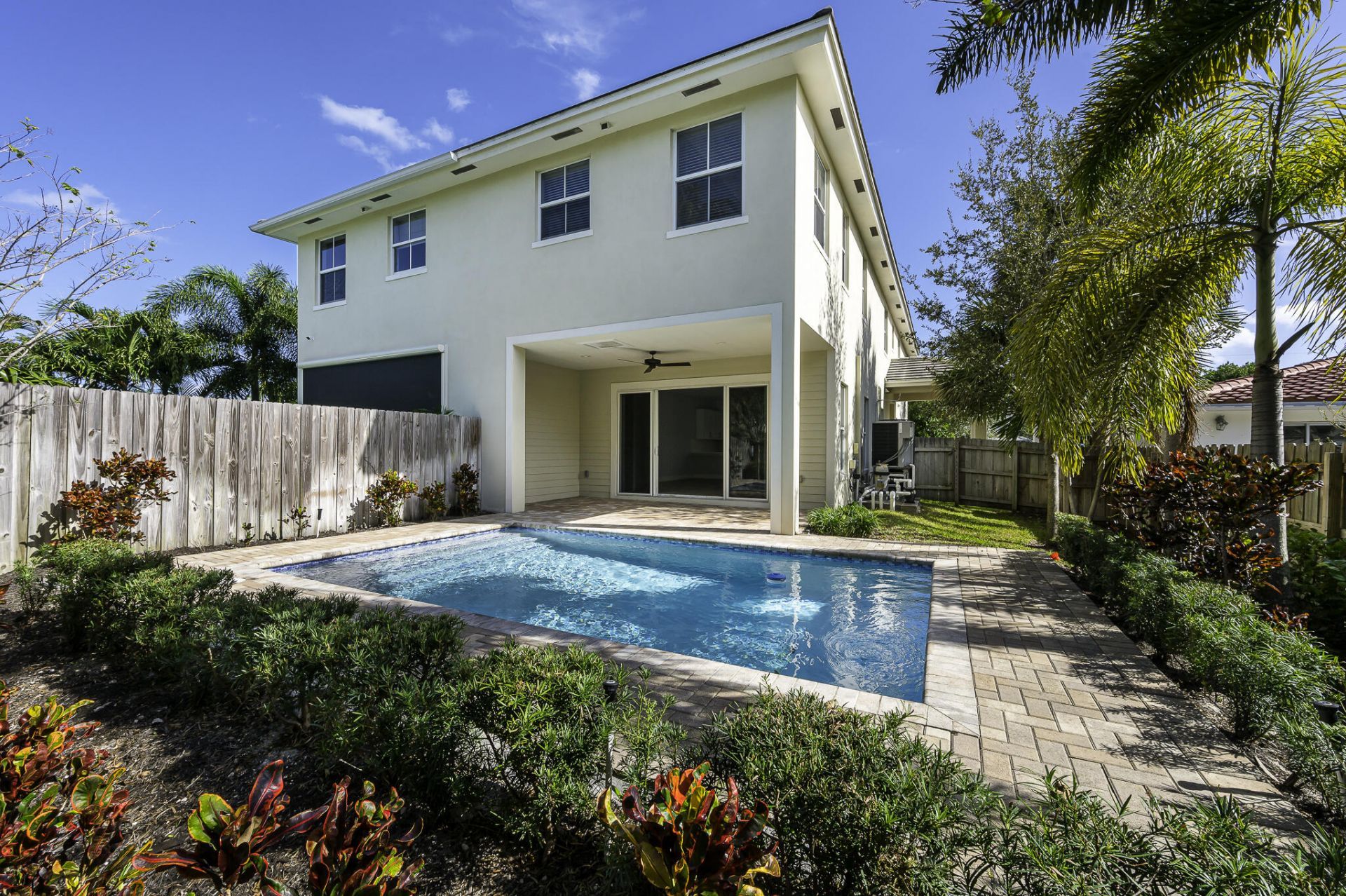 1031 NE 13th Avenue, Fort Lauderdale, FL 33304 Photo