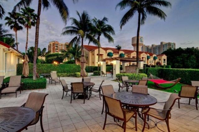 3606 S Ocean Boulevard, Unit 402, Highland Beach, FL 33487 Photo