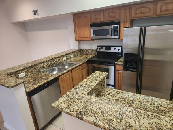 271 SW Palm Drive, Unit 306, Port Saint Lucie, FL 34986