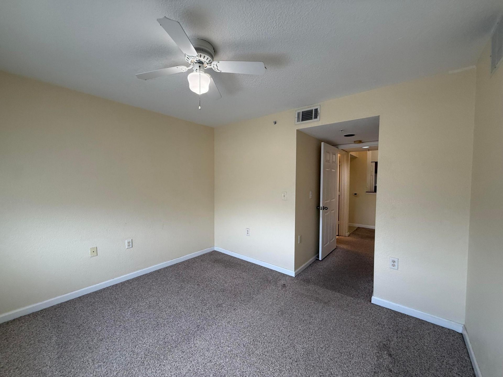 231 SW Palm Drive, Unit 305, Port Saint Lucie, FL 34986 Photo