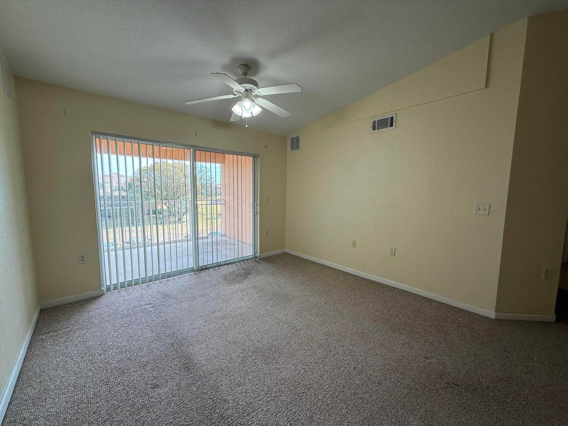 231 SW Palm Drive, Unit 305, Port Saint Lucie, FL 34986 Photo