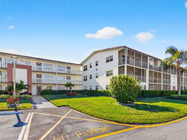 33 Fanshaw A, Unit A, Boca Raton, FL 33434