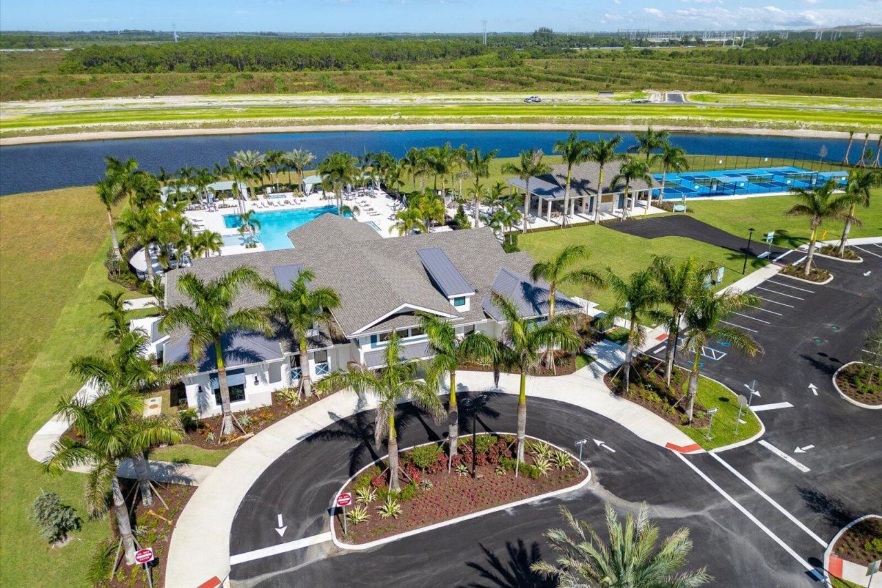 10139 NW Dreamweaver Road, Port Saint Lucie, FL 34987 Photo