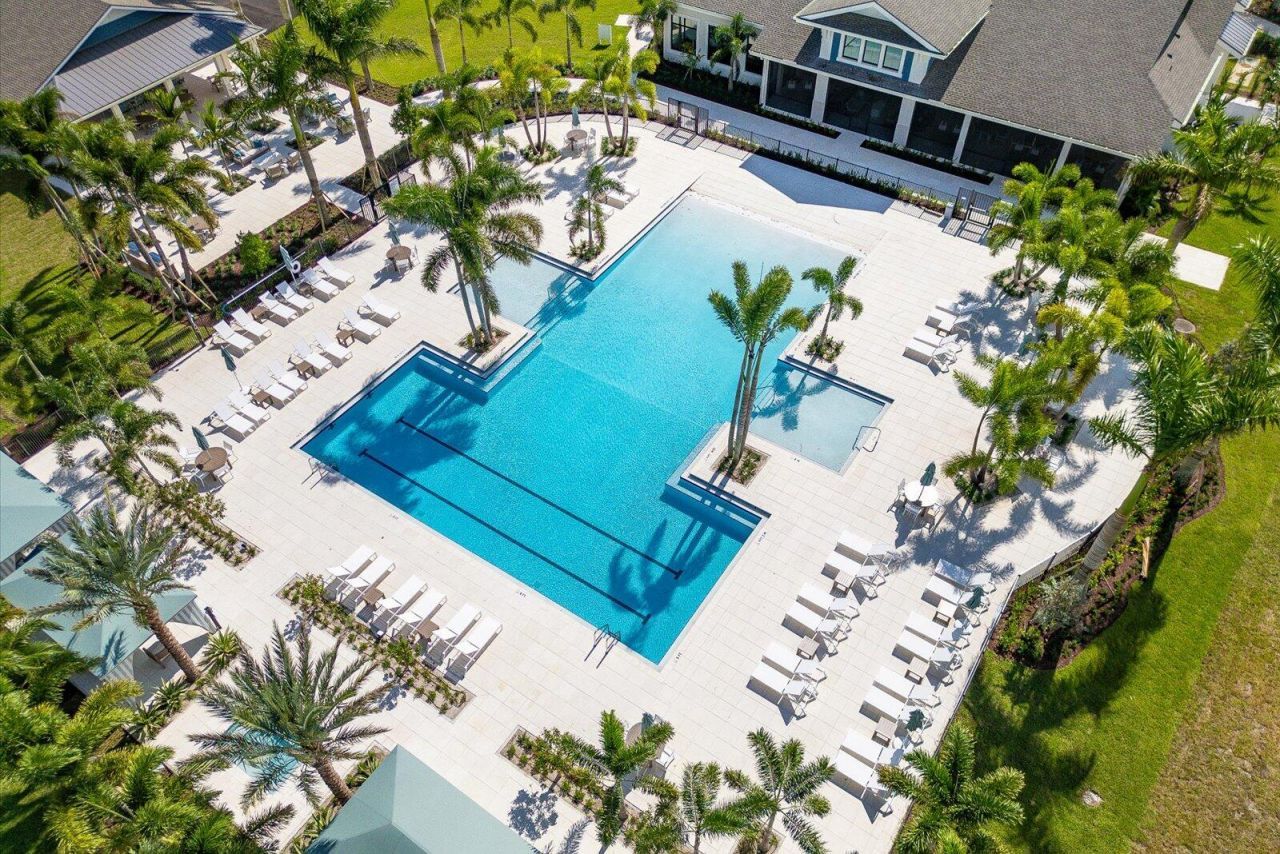 10139 NW Dreamweaver Road, Port Saint Lucie, FL 34987 Photo